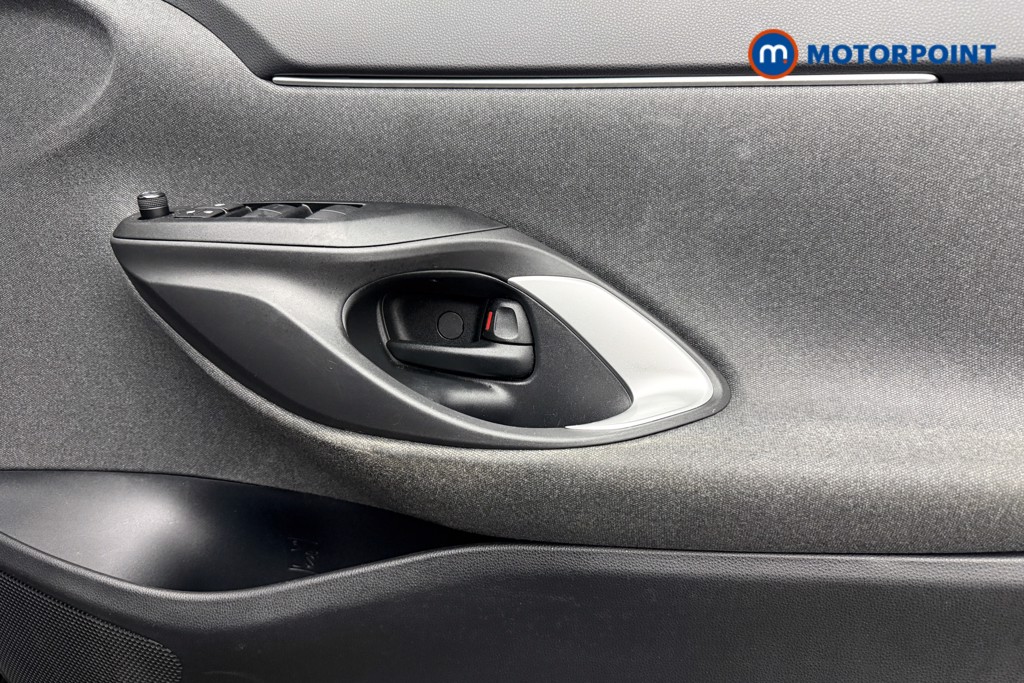 Used Toyota Yaris Cross 2022 for sale - 77516855: Photo 24