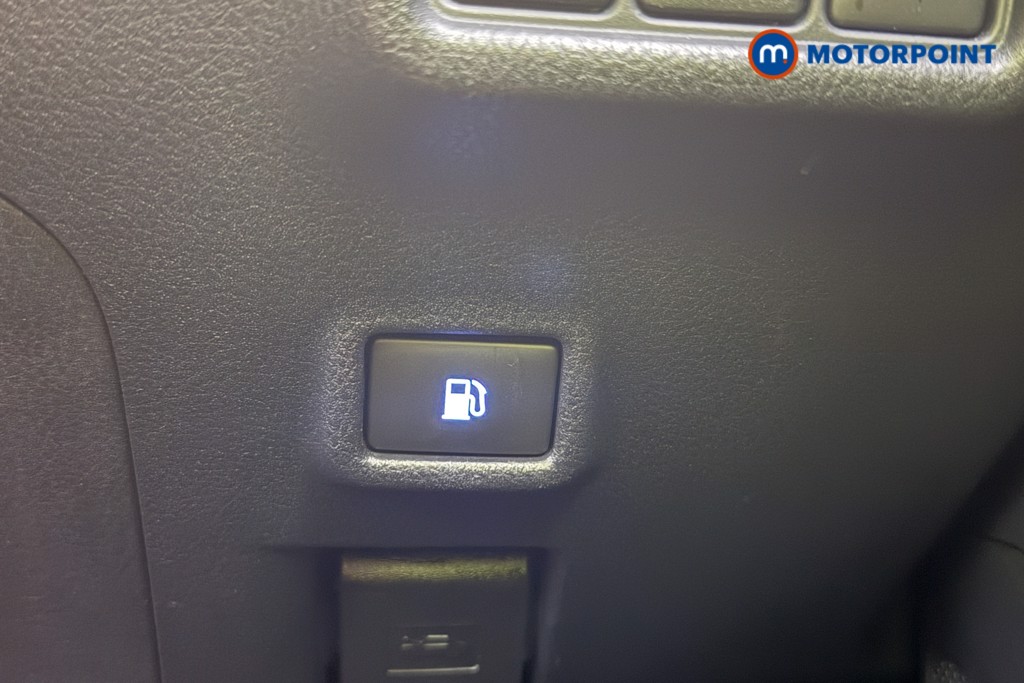 Used Toyota C-HR 2021 for sale - 76364201: Photo 41