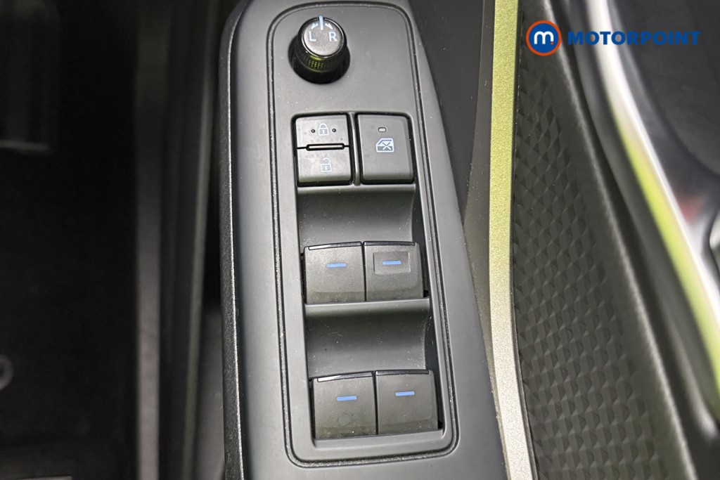 Used Toyota C-HR 2021 for sale - 76364201: Photo 42