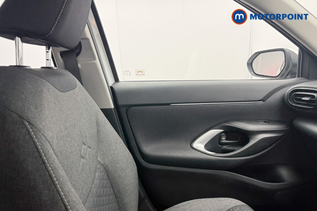 Used Toyota Yaris Cross 2023 for sale - 77158677: Photo 34