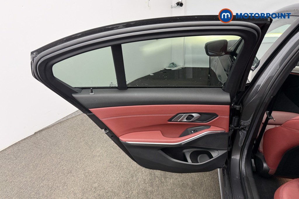 Used BMW 3 Series 2021 for sale - 76938270: Photo 15