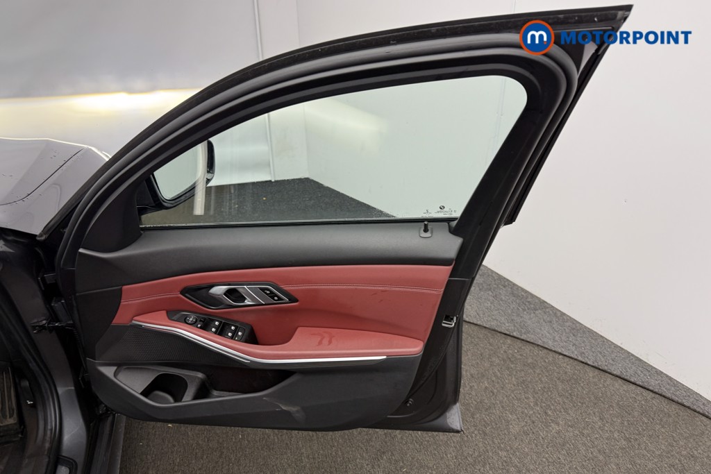 Used BMW 3 Series 2021 for sale - 76938270: Photo 29