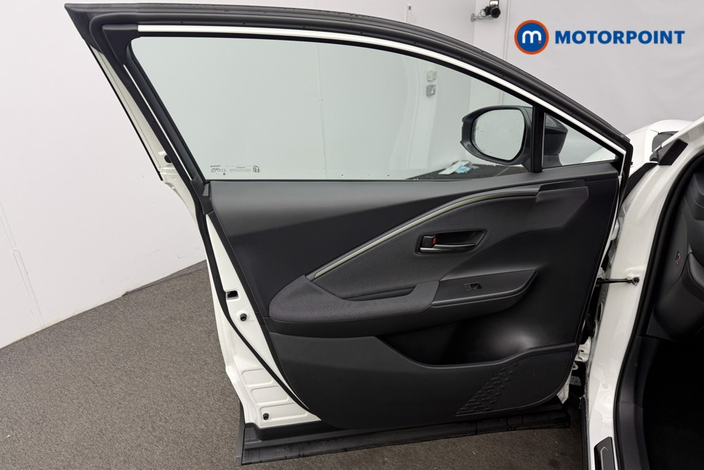 Used Toyota C-HR 2024 for sale - 76036380: Photo 11