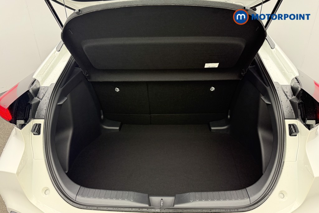 Used Toyota C-HR 2024 for sale - 76036380: Photo 16