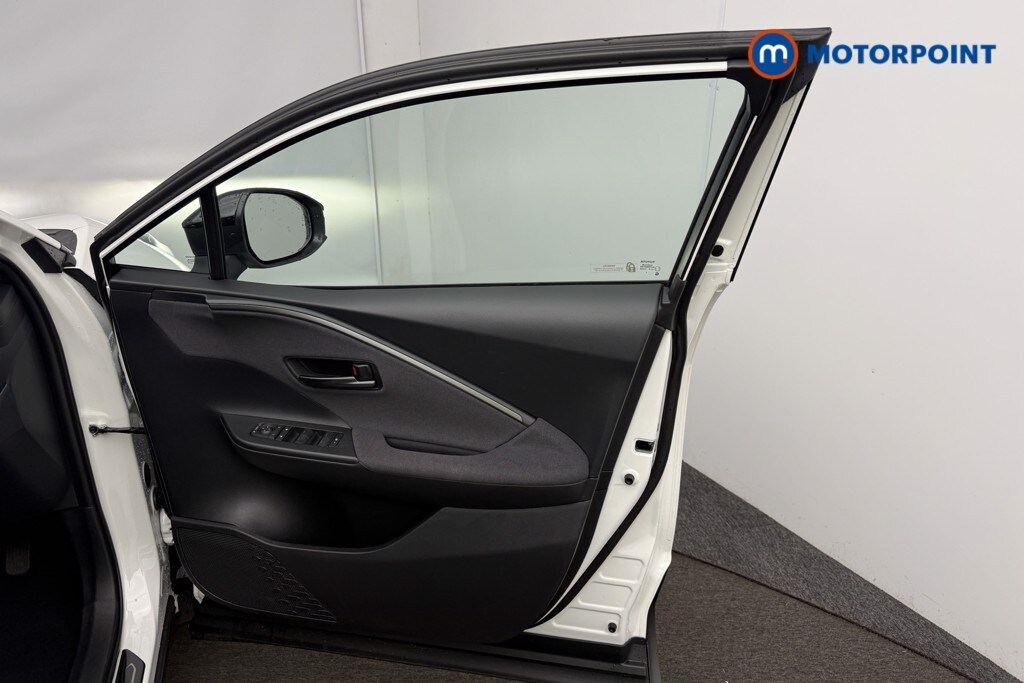 Used Toyota C-HR 2024 for sale - 76036380: Photo 21