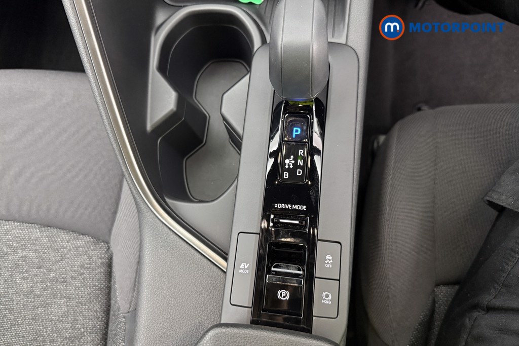 Used Toyota C-HR 2024 for sale - 76036380: Photo 25