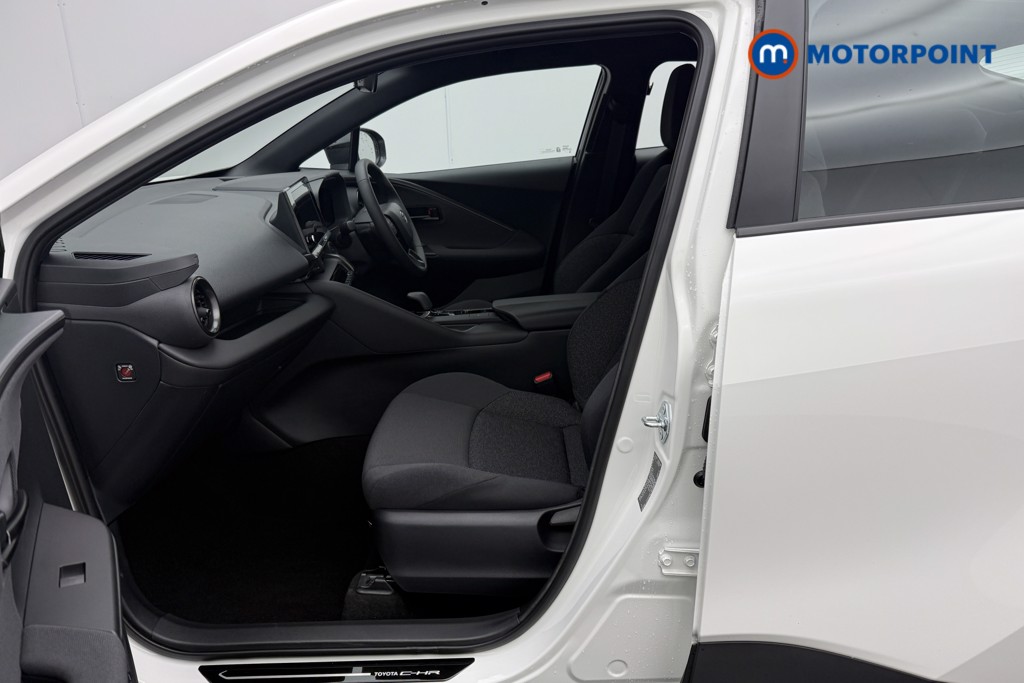 Used Toyota C-HR 2024 for sale - 76036380: Photo 9