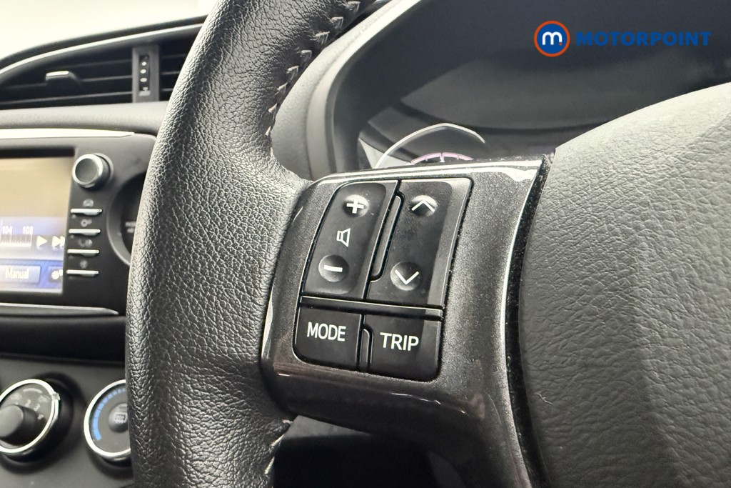 Used Toyota Yaris for sale - 77271825: Photo 15