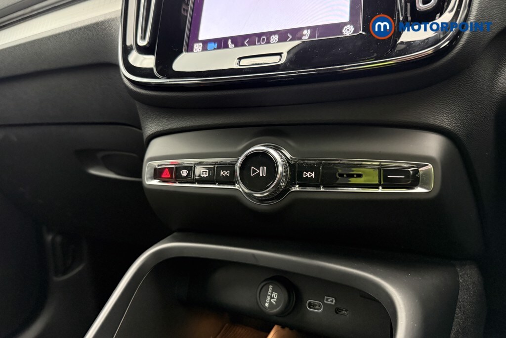 Used Volvo XC40 2023 for sale - 77814794: Photo 24