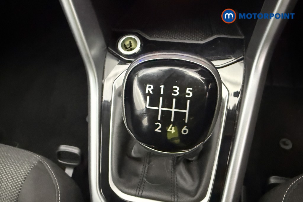 Used Volkswagen T-Roc 2023 for sale - 76933851: Photo 24