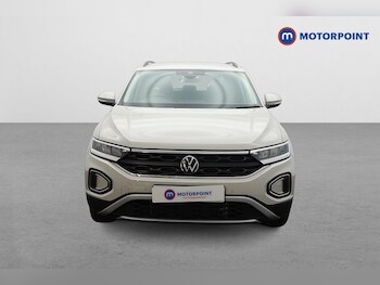 Used Volkswagen T-Roc 2023 for sale - 76933851: Photo