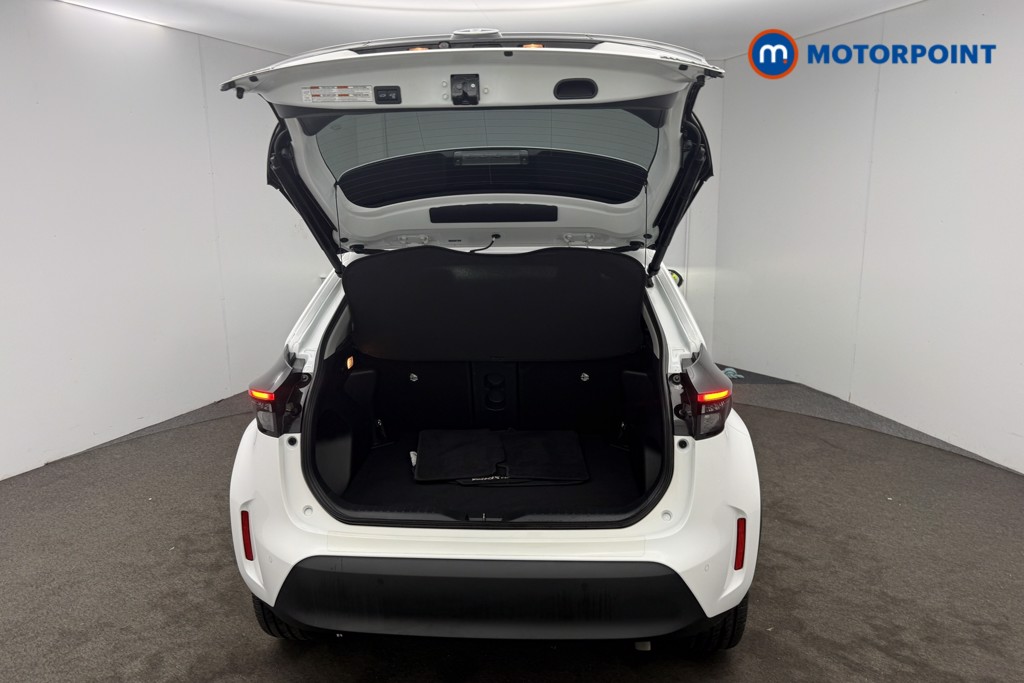 Used Toyota Yaris Cross 2022 for sale - 76557593: Photo 12