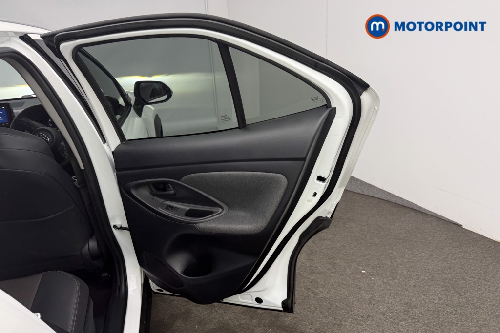 Used Toyota Yaris Cross 2022 for sale - 76557593: Photo 14