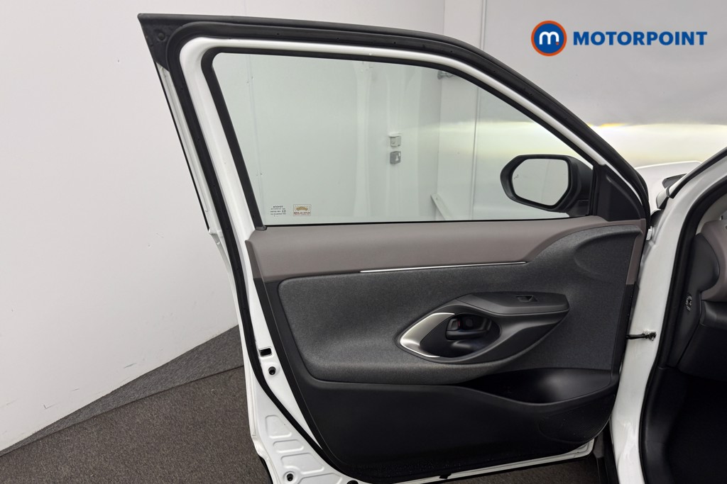 Used Toyota Yaris Cross 2022 for sale - 76557593: Photo 9