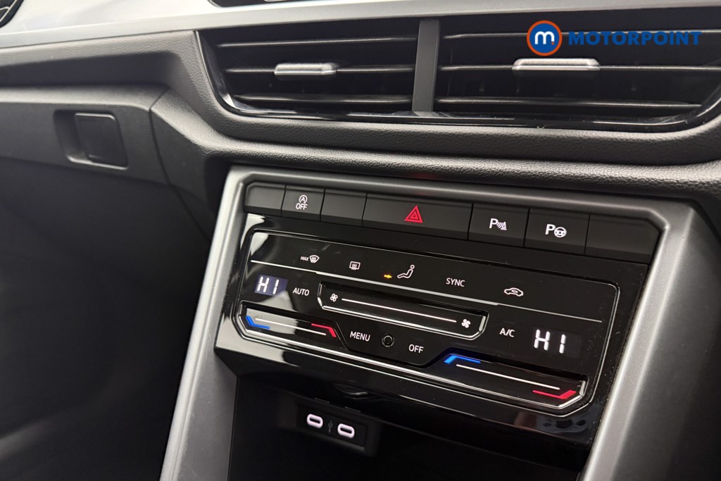 Used Volkswagen T-Roc 2022 for sale - 76426034: Photo 21