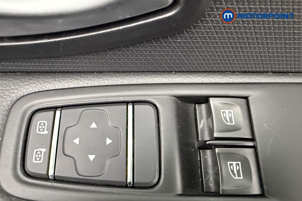 Used Renault Clio 2019 for sale - 77845975: Photo 25