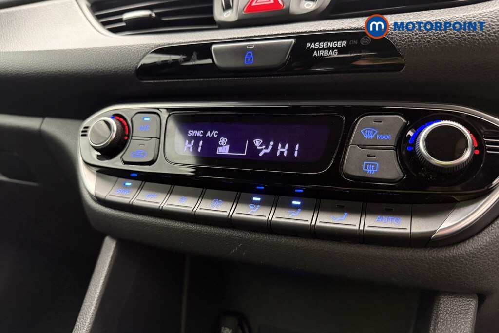 Used Hyundai i30 2018 for sale - 76723084: Photo 21