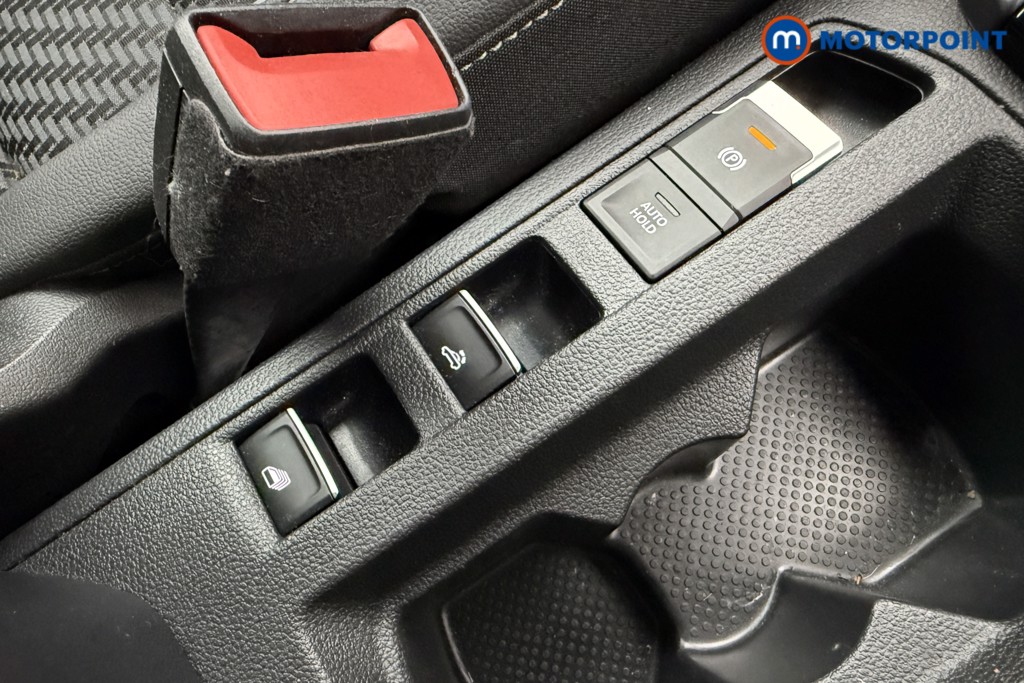 Used Volkswagen T-Roc 2021 for sale - 76379716: Photo 31