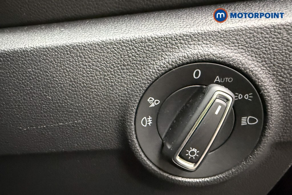 Used Volkswagen T-Roc for sale - 78197072: Photo 25