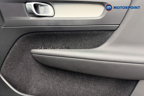 Used Volvo XC40 2019 for sale - 76143363: Photo 24