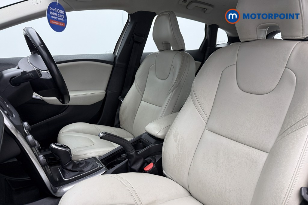 Used Volvo V40 2017 for sale - 77125464: Photo 15