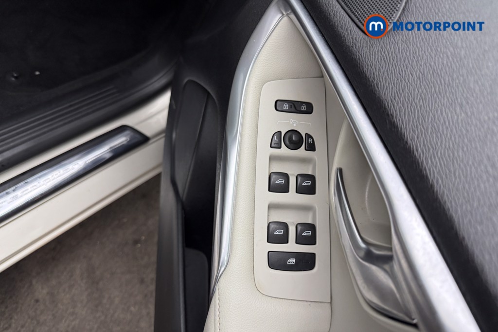 Used Volvo V40 2017 for sale - 77125464: Photo 24