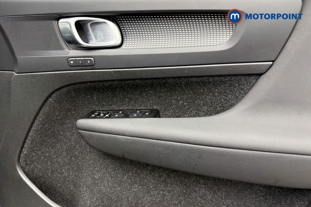 Used Volvo XC40 for sale - 77676828: Photo 25