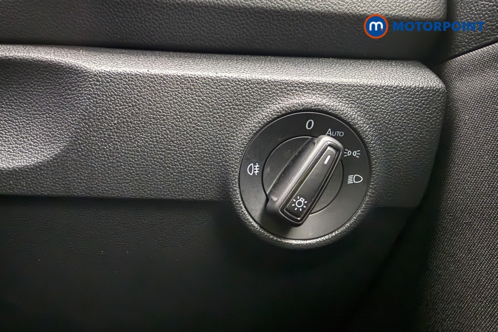 Used Volkswagen T-Roc 2023 for sale - 77079684: Photo 24