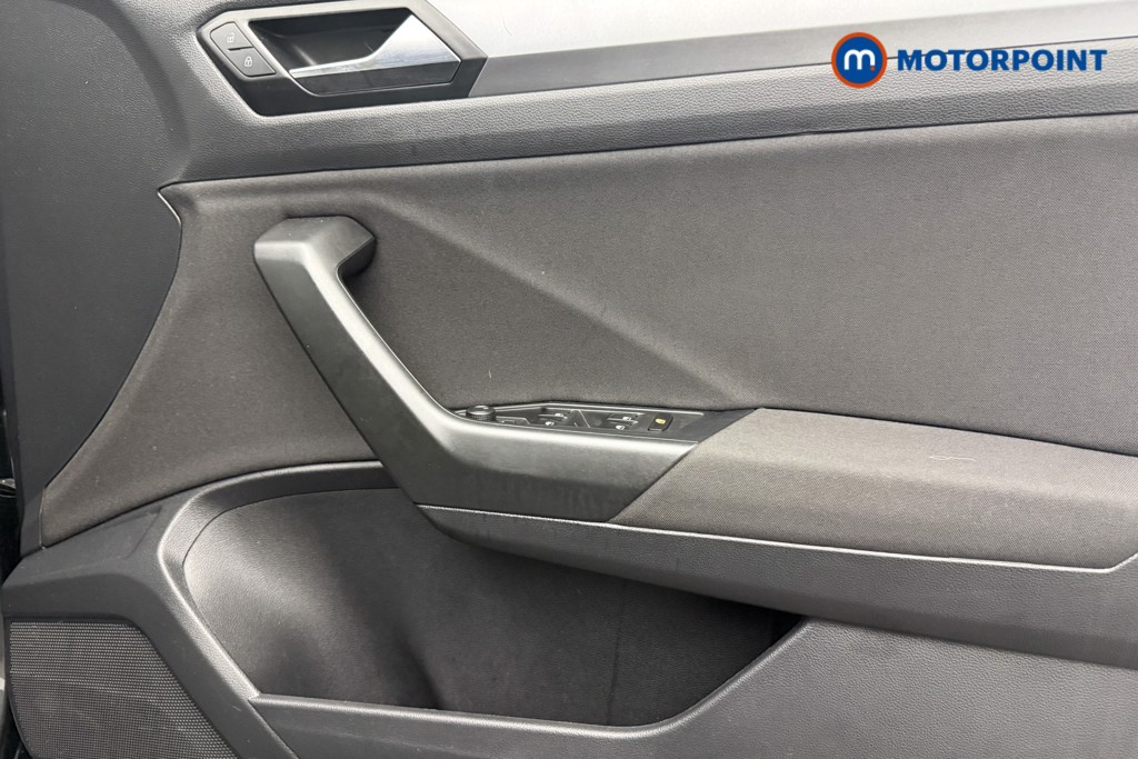 Used Volkswagen T-Roc 2023 for sale - 77079684: Photo 25