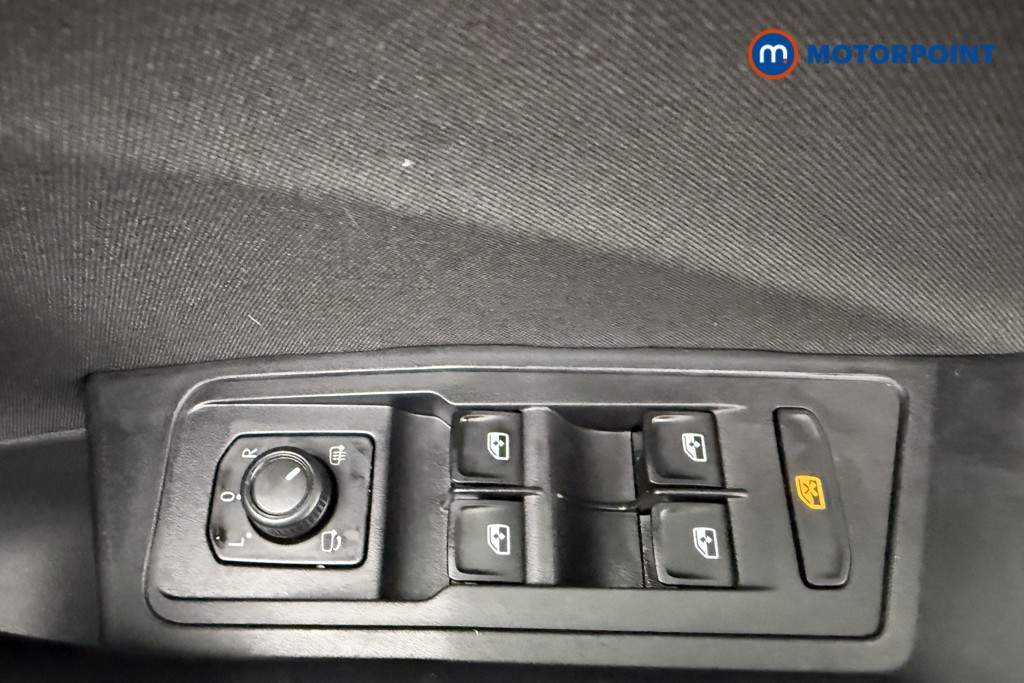 Used Volkswagen T-Roc 2023 for sale - 77079684: Photo 26