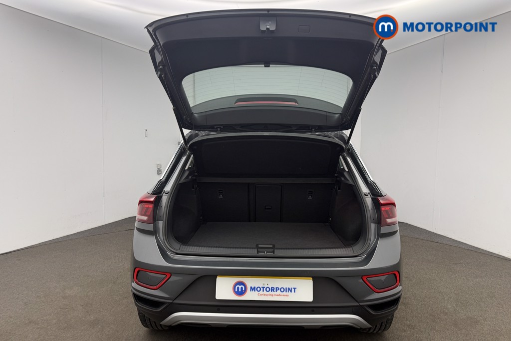 Used Volkswagen T-Roc 2023 for sale - 77079684: Photo 29