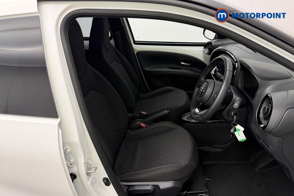 Used Toyota Aygo X 2023 for sale - 77013801: Photo 24