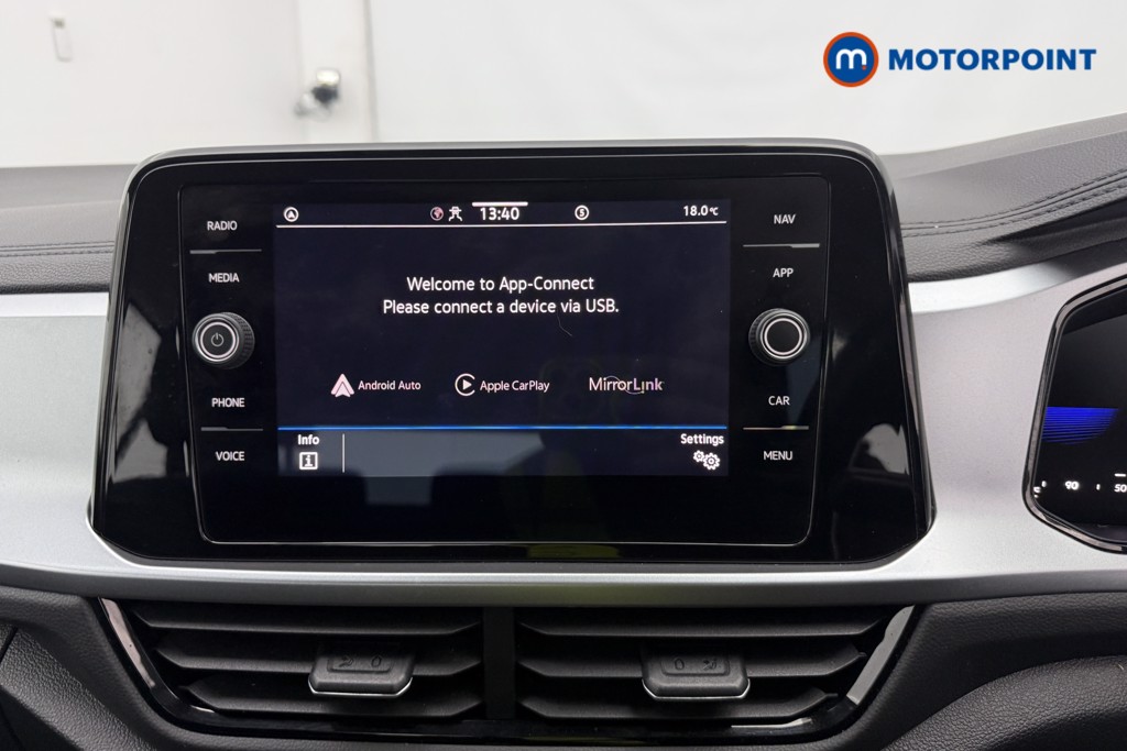 Used Volkswagen T-Roc 2023 for sale - 76508399: Photo 22