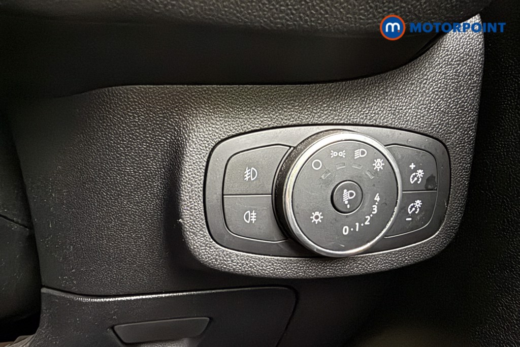 Used Ford Fiesta 2017 for sale - 77327087: Photo 24