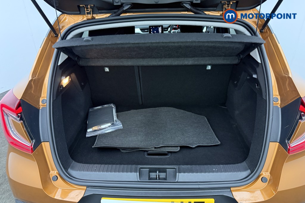 Used Renault Captur for sale - 77022262: Photo 19