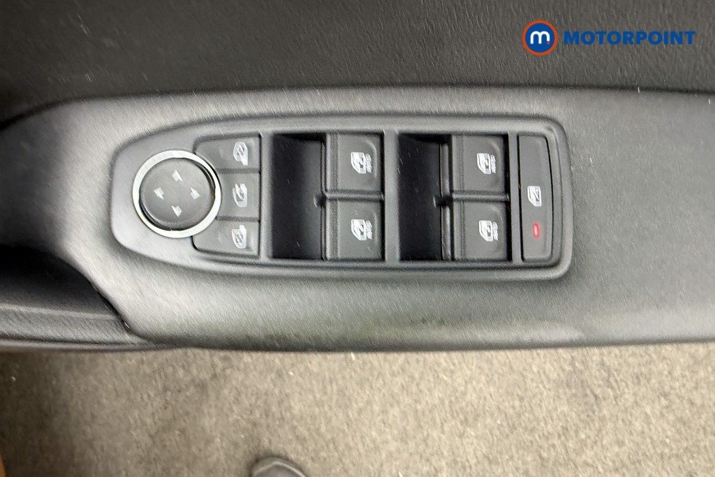 Used Renault Captur for sale - 77022262: Photo 25