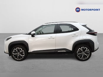Used Toyota Yaris Cross 2023 for sale - 79045540: Photo