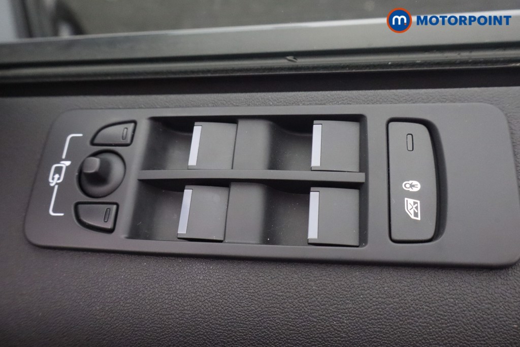 Used Land Rover Discovery Sport 2024 for sale - 76519781: Photo 23