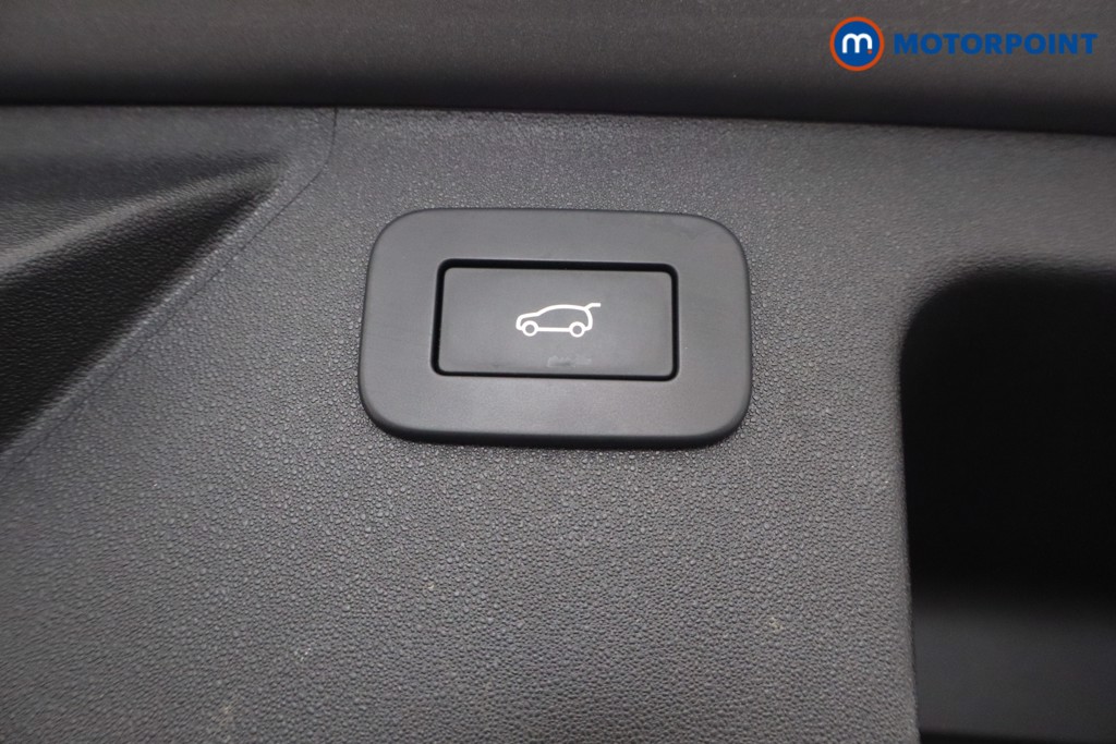 Used Land Rover Discovery Sport 2024 for sale - 76519781: Photo 40