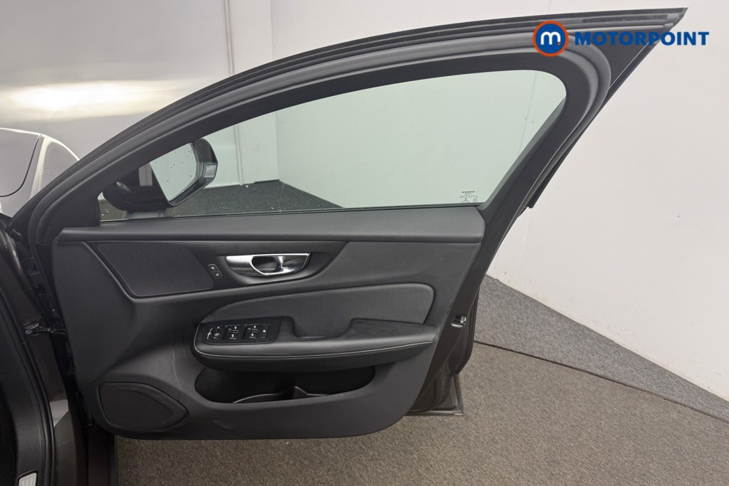 Used Volvo V60 2021 for sale - 76985094: Photo 26