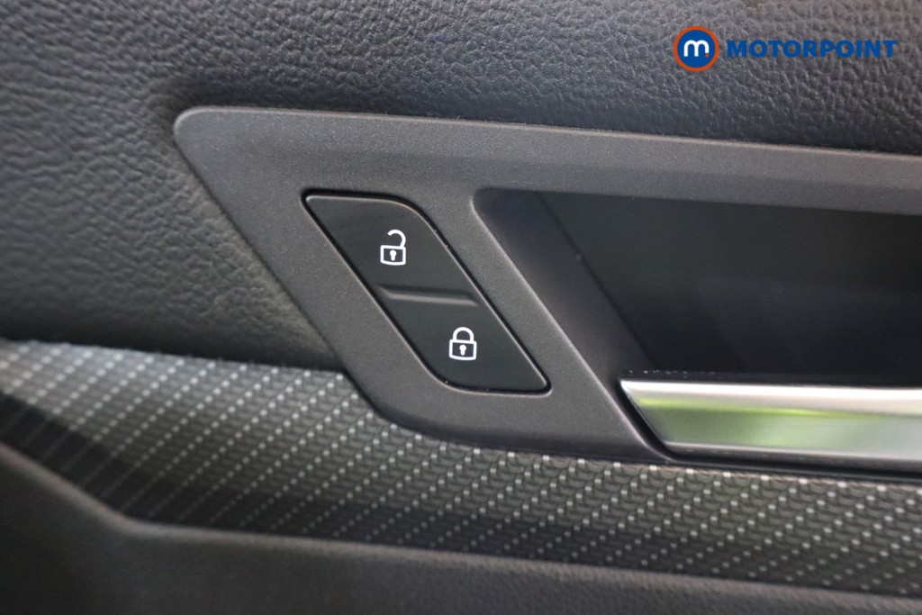 Used Volkswagen Golf 2021 for sale - 76413000: Photo 20