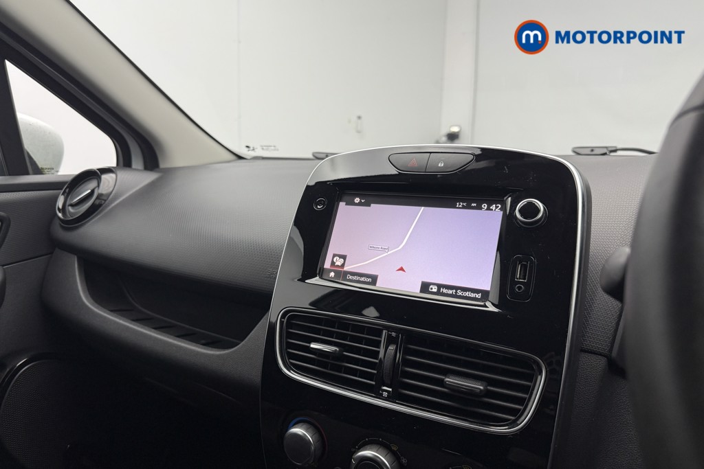 Used Renault Clio 2018 for sale - 77791631: Photo 23