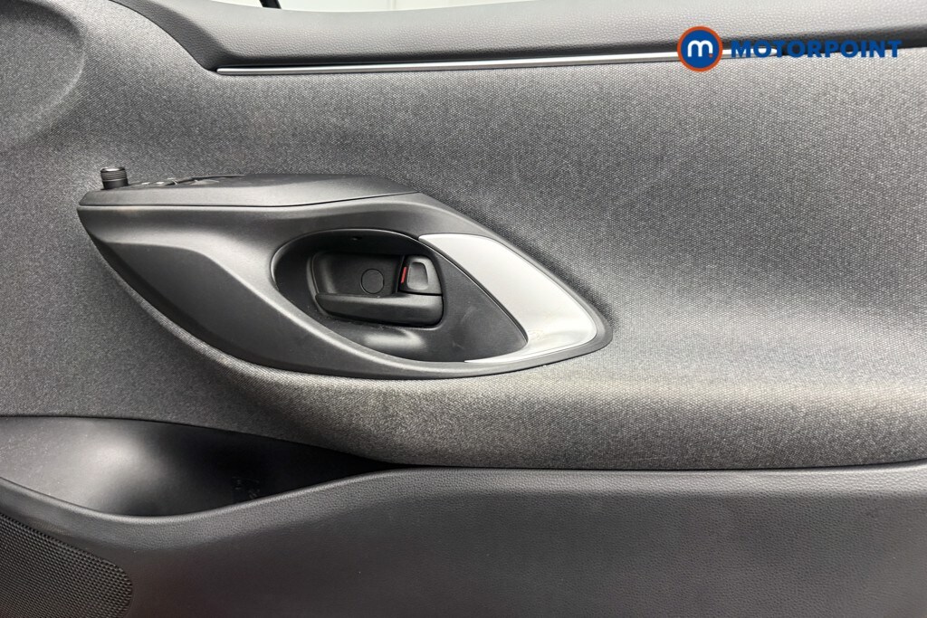 Used Toyota Yaris for sale - 77845856: Photo 25