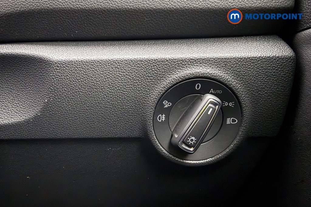 Used Volkswagen T-Roc for sale - 77500630: Photo 25