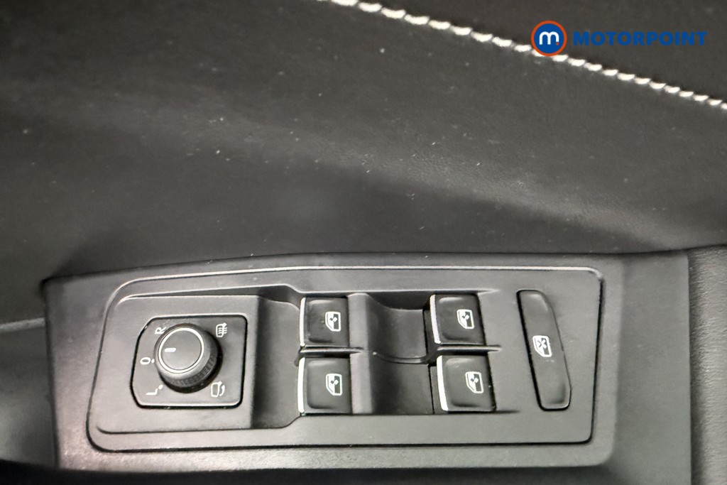 Used Volkswagen T-Roc for sale - 77500630: Photo 27