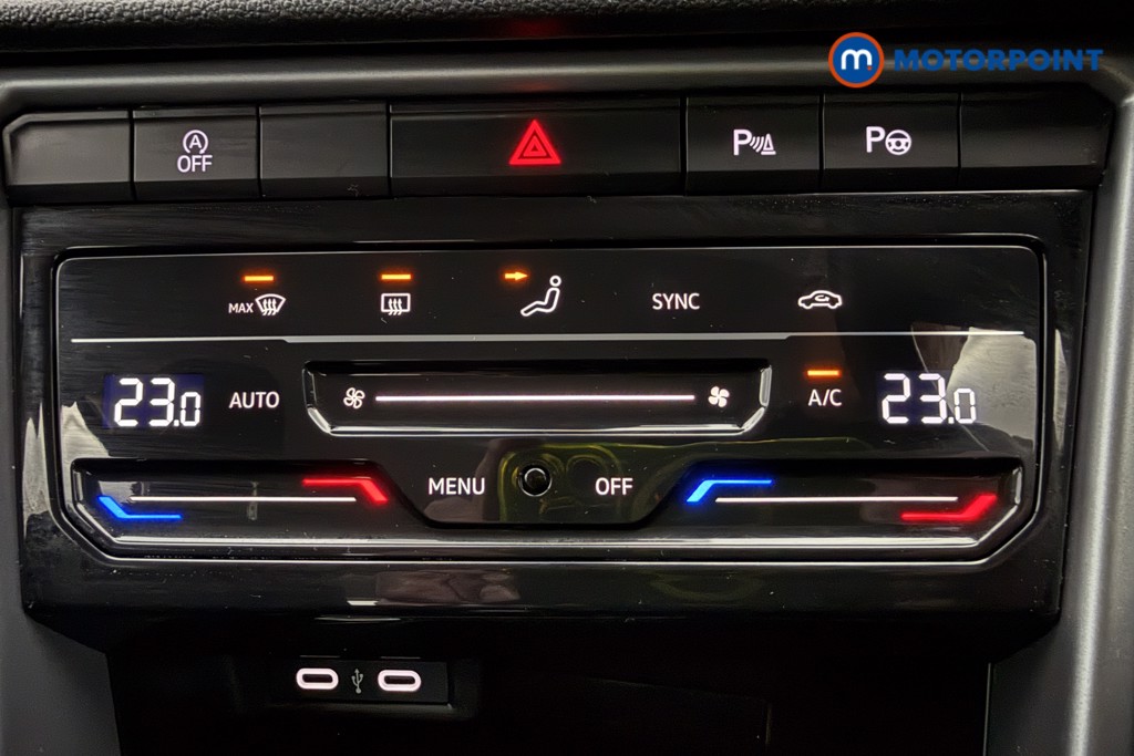 Used Volkswagen T-Roc 2023 for sale - 77364615: Photo 23