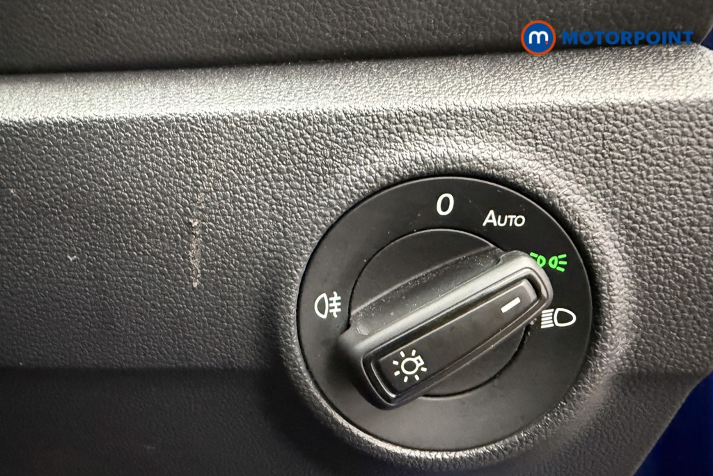 Used Volkswagen T-Roc 2023 for sale - 77364615: Photo 24