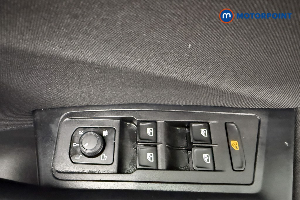 Used Volkswagen T-Roc 2023 for sale - 77364615: Photo 26