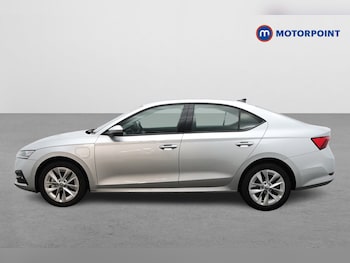 Used Skoda Octavia 2024 for sale - 76557716: Photo