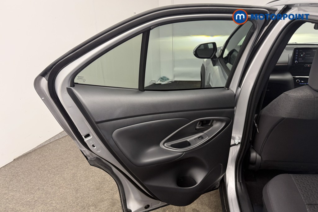 Used Toyota Yaris Cross 2023 for sale - 76739090: Photo 15